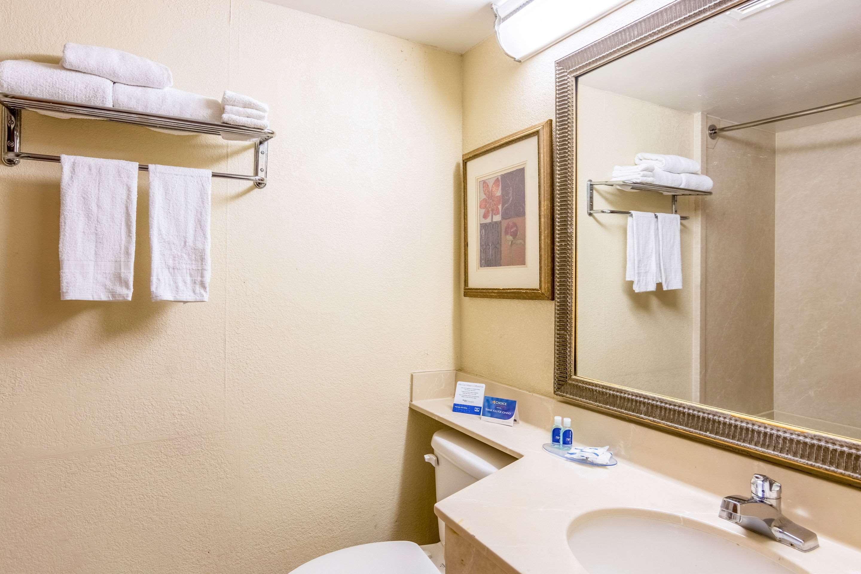Rodeway Inn Central Richmond Esterno foto